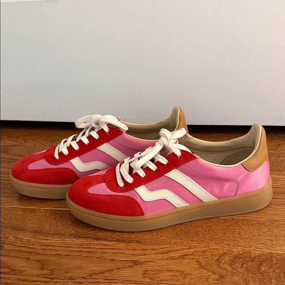 Gant Cuzima Women's Red and Pink Casual Sneakers - Size 8.5. Worn Once!